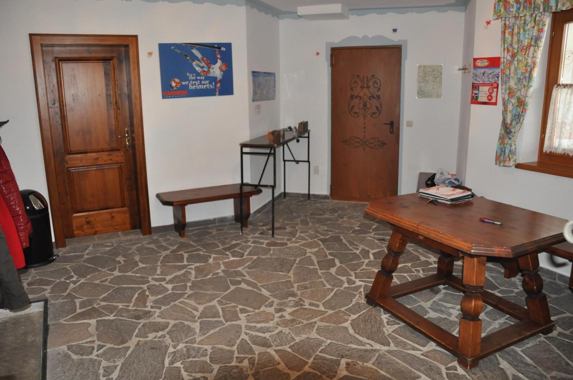 Haus Florian Appartements วาไกรน์ ภายนอก รูปภาพ